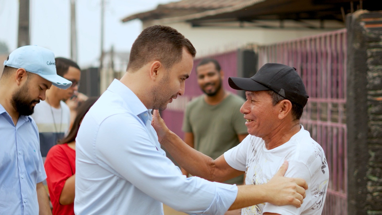 Célio Lopes com pessoas de Rondônia
